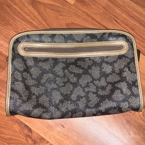 Vintage Authentic YSL Giraffe Print Clutch - Picture 6 of 16